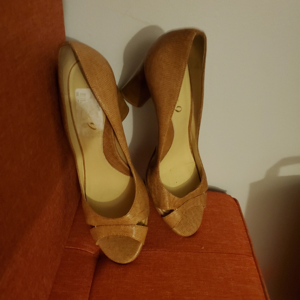 Boutique 9 pumps